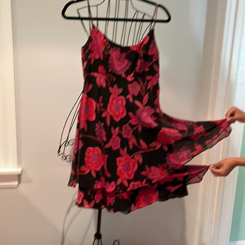 Flirty floral vintage silk summer cocktail dress.